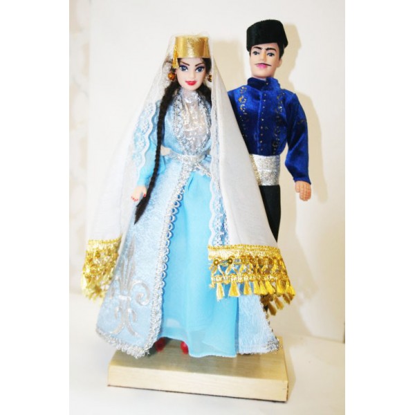 Куклы в крымскотатарской одежде